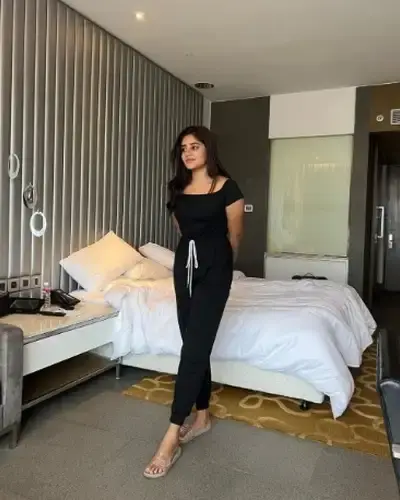 Call Girls Aliganj Cash On Delivery