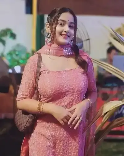 Call Girls Aliganj Cash On Delivery